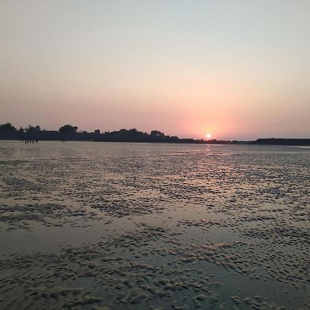 Gulmohar Cottages - Home Stay In Alibag Alībāg Exterior foto