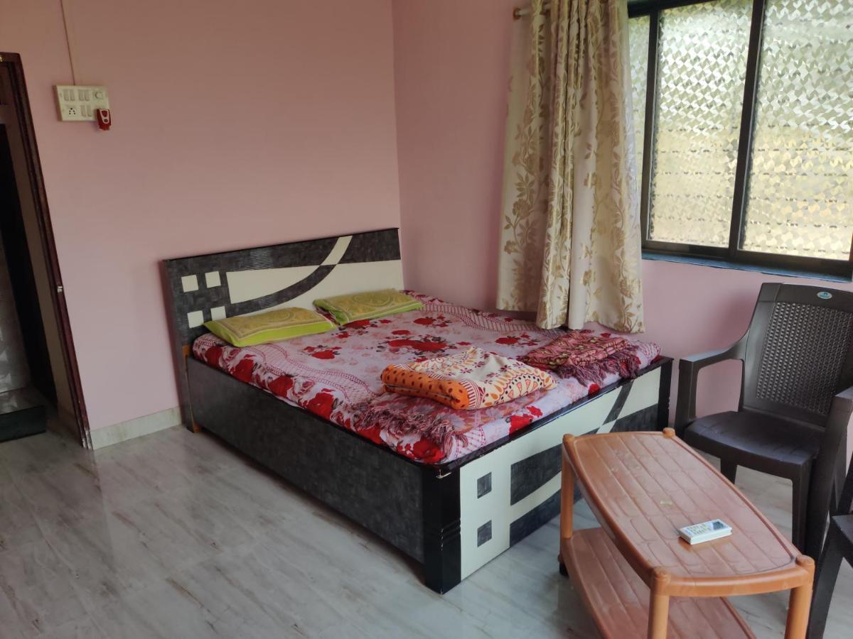 Gulmohar Cottages - Home Stay In Alibag Alībāg Exterior foto