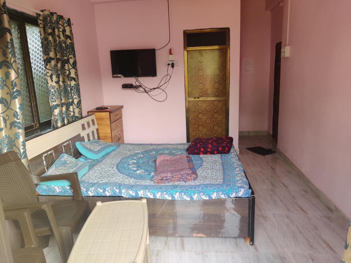 Gulmohar Cottages - Home Stay In Alibag Alībāg Exterior foto