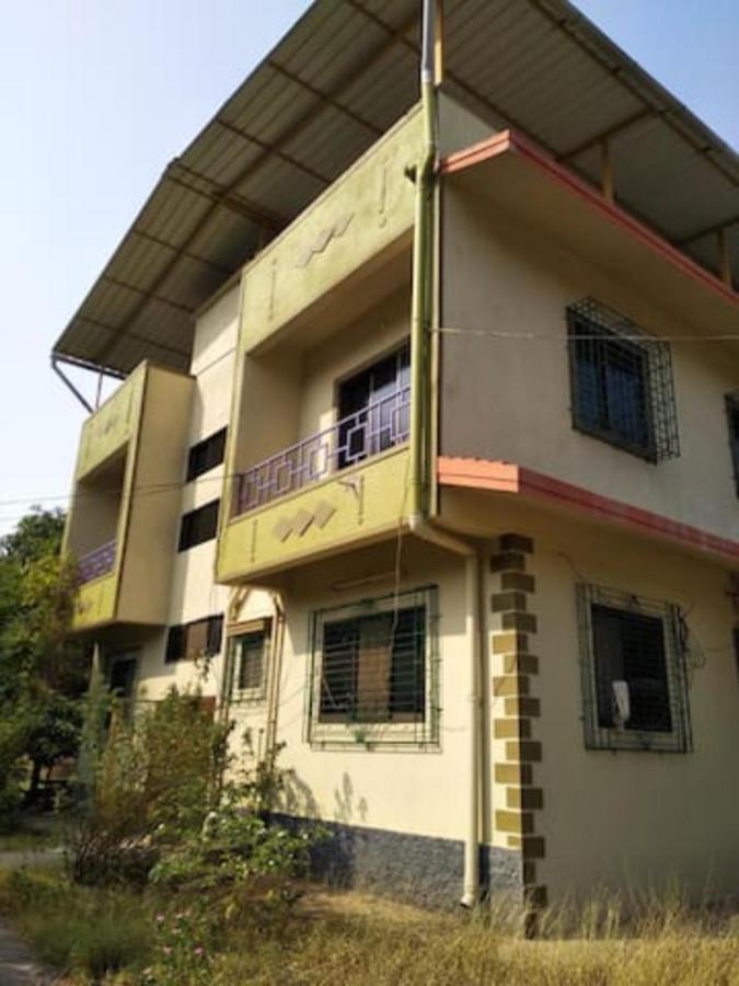 Gulmohar Cottages - Home Stay In Alibag Alībāg Exterior foto